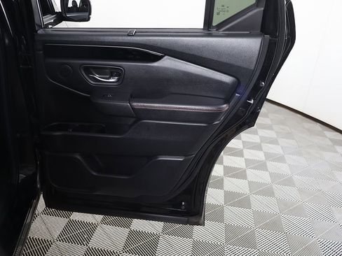 Used 2024 Honda Pilot TrailSport image 28