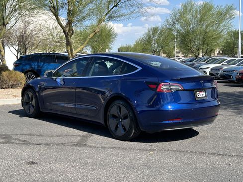 Used 2018 Tesla Model 3 Long Range RWD image 3
