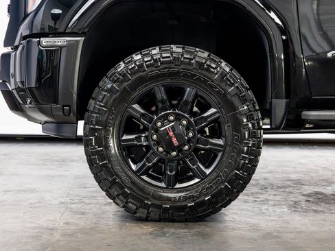 Used 2025 GMC Sierra 2500 AT4 w/ AT4 Premium Plus Package image 11