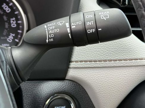 Used 2022 Toyota RAV4 XLE w/ Convenience Package AWD/4WD image 27