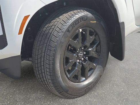 New 2026 Nissan Frontier SV w/ SV Convenience Package RWD image 29