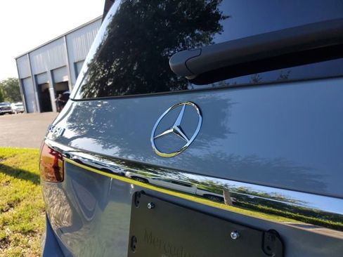 Used 2024 Mercedes-Benz GLS 450 4MATIC w/ Pinnacle Trim Package image 6