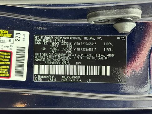 Certified 2025 Toyota Sienna XLE w/ XLE Plus Package AWD/4WD image 33