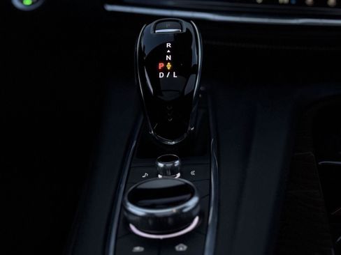 Certified 2024 Cadillac Escalade Sport Platinum w/ LPO, ONYX Package image 39