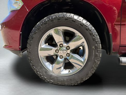 Used 2019 RAM 1500 Express w/ Express Value Package AWD/4WD image 24