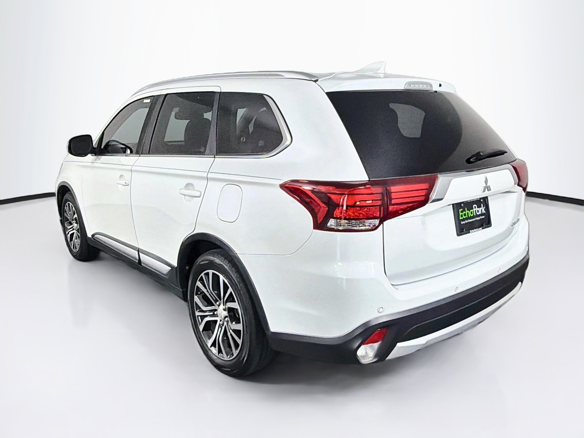 Used 2017 Mitsubishi Outlander SEL FWD image 5