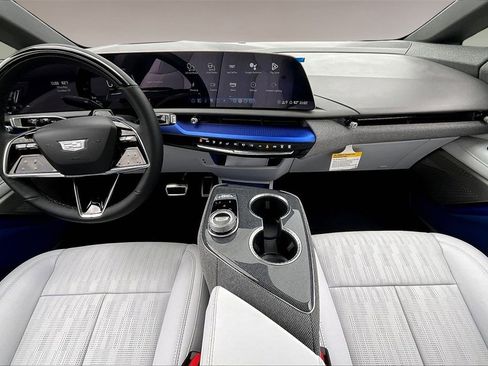 New 2025 Cadillac Optiq Sport 2 image 5
