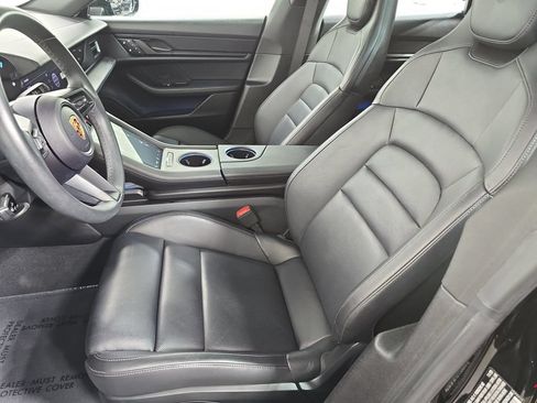 Used 2024 Porsche Taycan RWD image 5