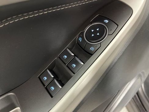 Used 2024 Ford Explorer XLT w/ Equipment Group 202A image 33