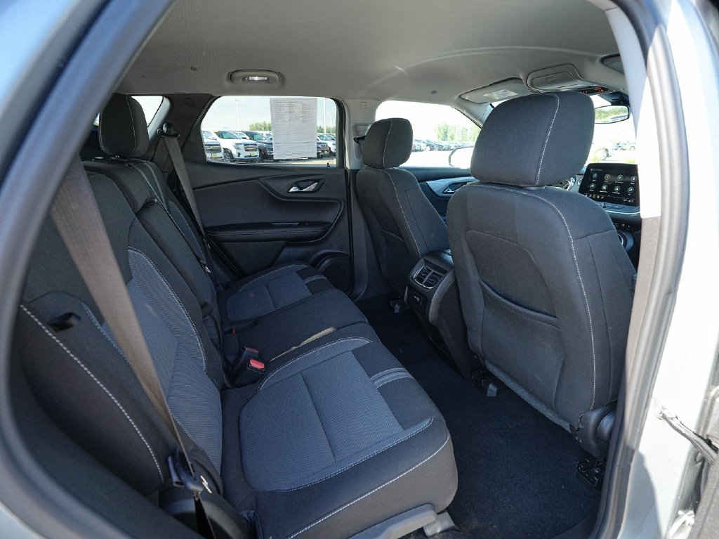 Used 2025 Chevrolet Blazer LT AWD/4WD image 26