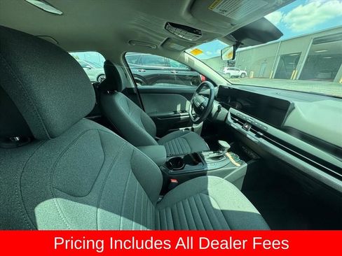 Used 2025 Kia K4 EX FWD image 3