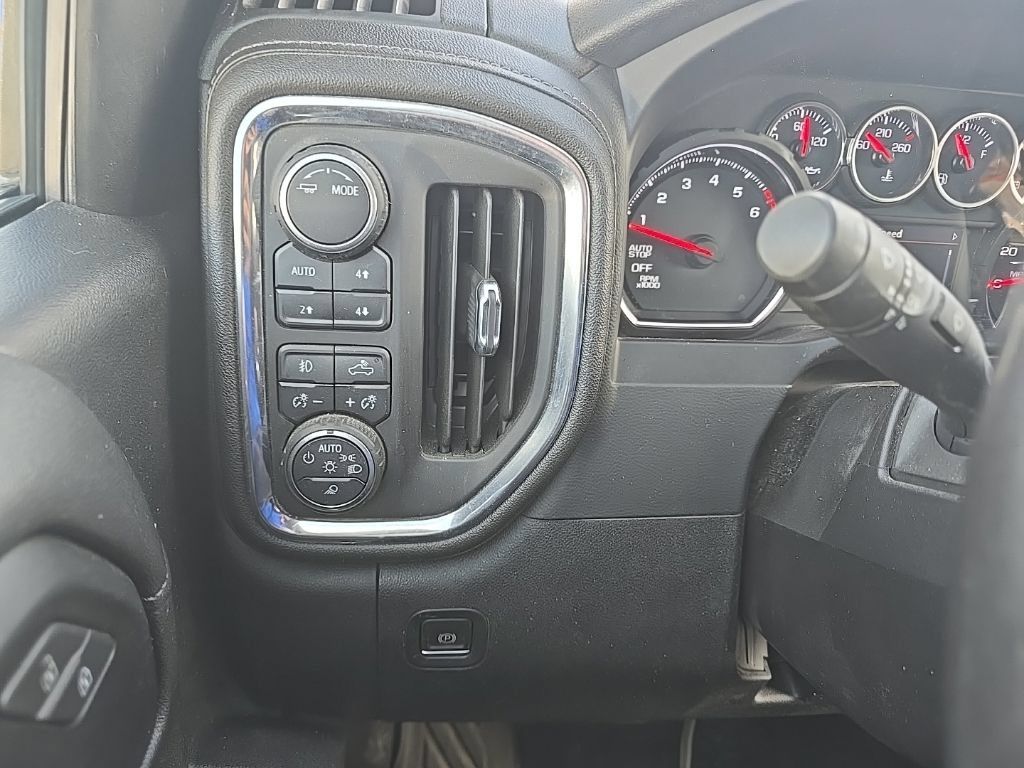 Used 2021 Chevrolet Silverado 1500 LT Trail Boss AWD/4WD image 22