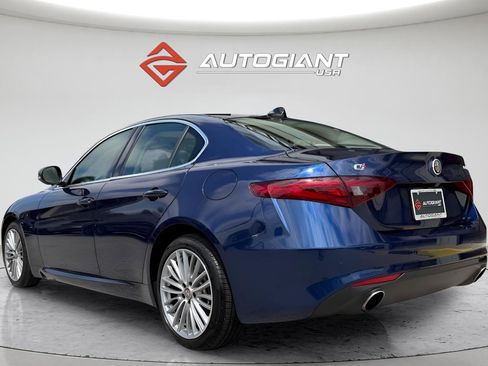 Used 2019 Alfa Romeo Giulia Ti w/ Quick Order Package 22X Lusso AWD/4WD image 7