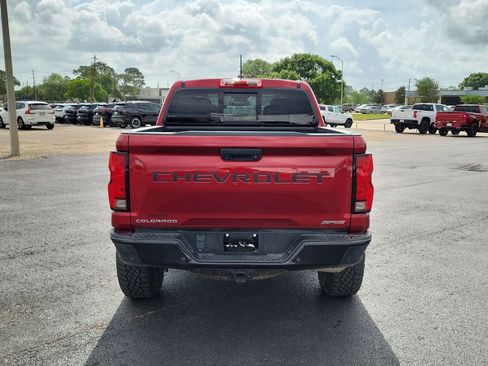 Used 2024 Chevrolet Colorado ZR2 w/ ZR2 Convenience Package III AWD/4WD image 5