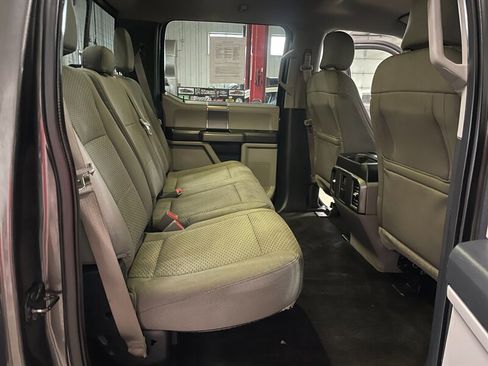 Used 2015 Ford F150 XLT w/ Equipment Group 302A Luxury image 15