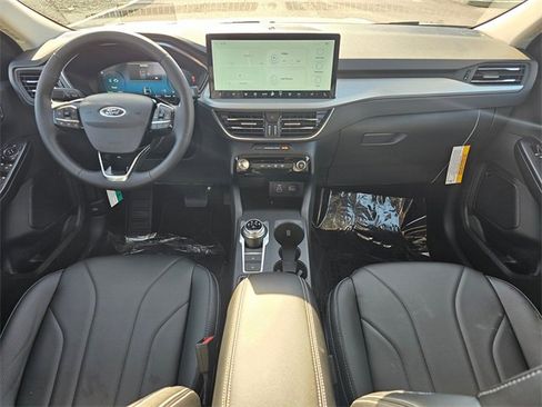 New 2025 Ford Escape SE w/ PHEV Premium Package image 10