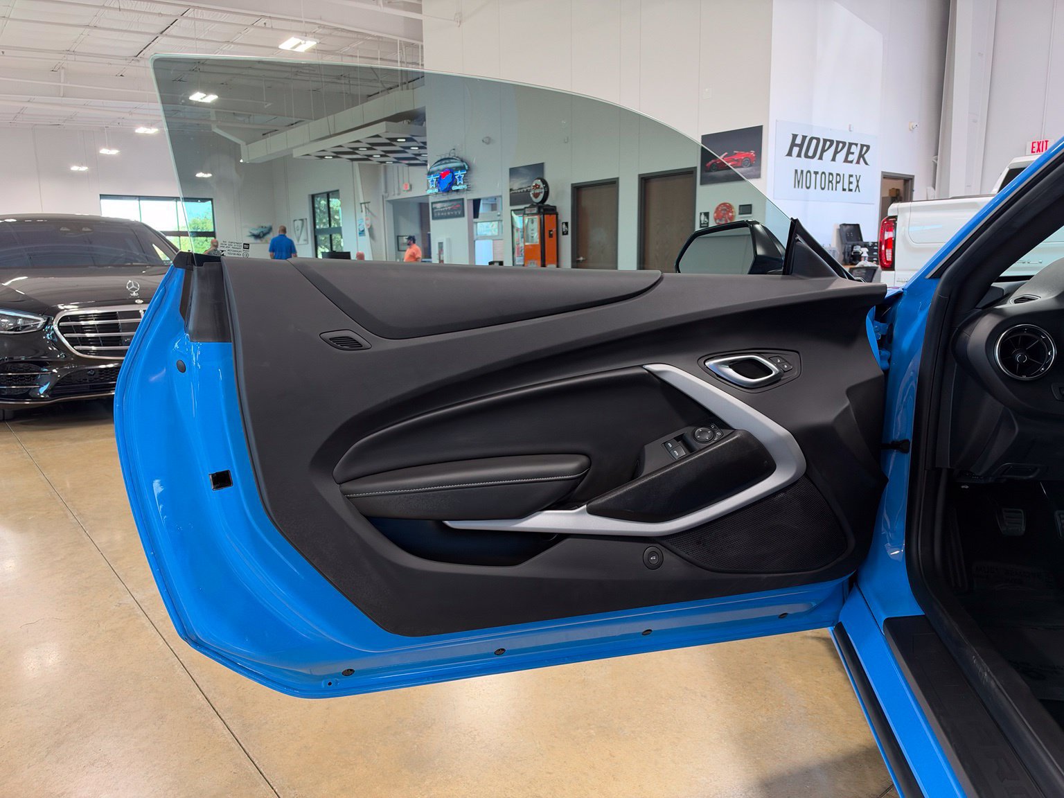 Used 2022 Chevrolet Camaro SS RWD image 13