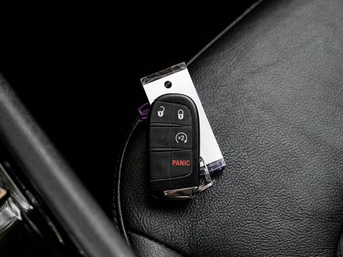 Used 2022 Jeep Compass Limited image 69