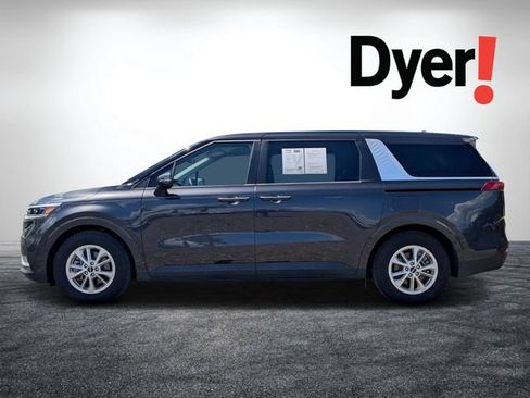 Certified 2024 Kia Carnival LX FWD image 8