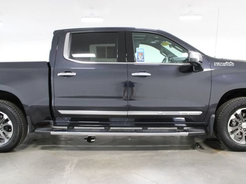 Used 2023 Chevrolet Silverado 1500 High Country w/ Technology Package AWD/4WD image 13