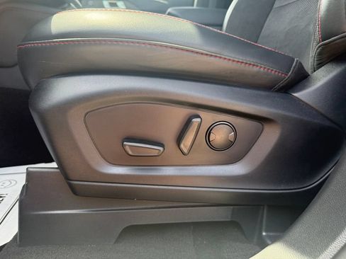 Used 2025 Ford Explorer ST AWD/4WD image 19