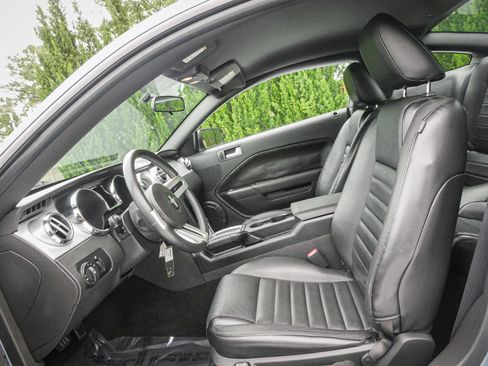 Used 2006 Ford Mustang GT Premium RWD image 16
