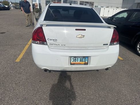 Used 2012 Chevrolet Impala LTZ FWD image 6
