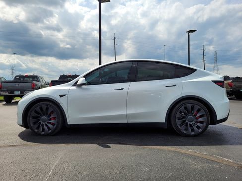 Used 2021 Tesla Model Y Performance image 7