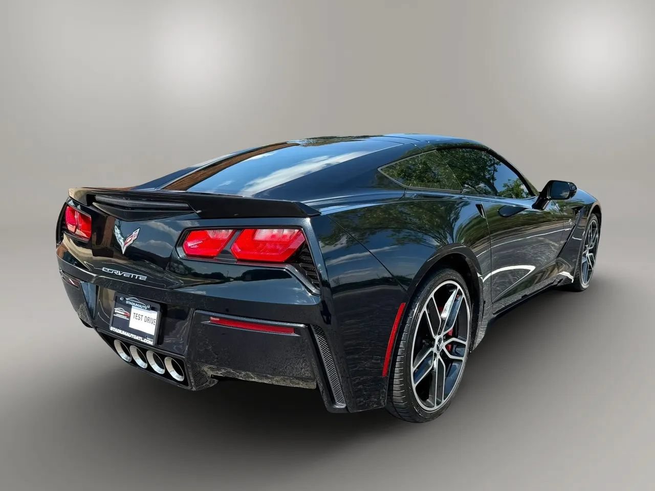 Used 2015 Chevrolet Corvette Stingray Coupe w/ 2LT Preferred Equipment Group RWD image 5