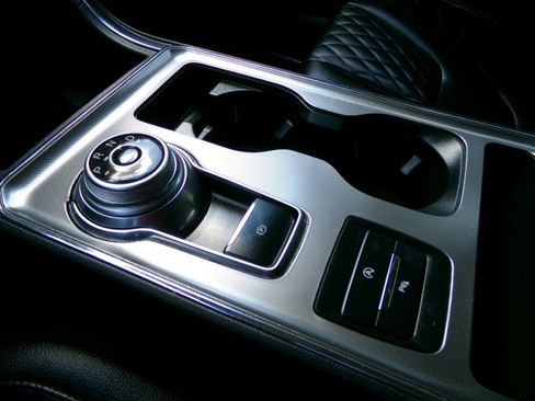 Used 2023 Ford Edge Titanium image 21