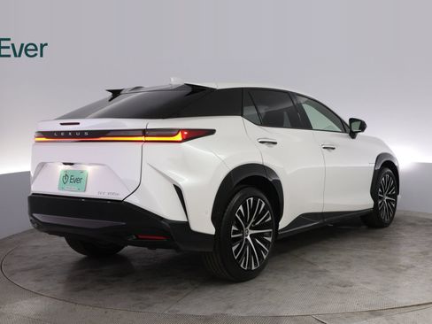 Used 2024 Lexus RZ 300e Premium FWD image 3