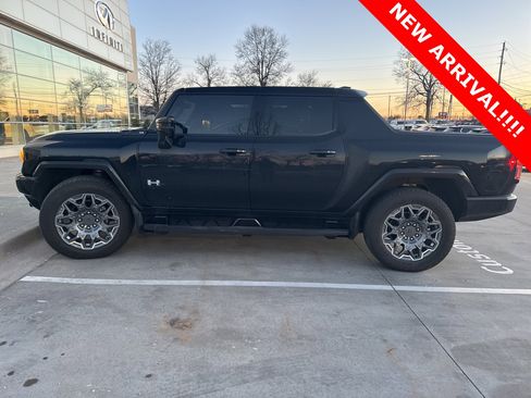 Used 2025 GMC Hummer EV 3X image 2