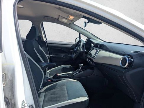 Used 2020 Nissan Versa SV FWD image 16