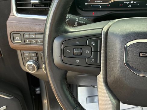 Used 2022 GMC Yukon Denali w/ Denali Premium Package AWD/4WD image 15
