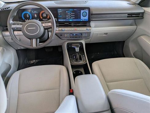 Used 2024 Hyundai Kona SEL AWD/4WD image 16