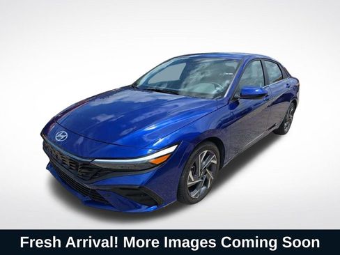 Used 2025 Hyundai Elantra SEL FWD image 1