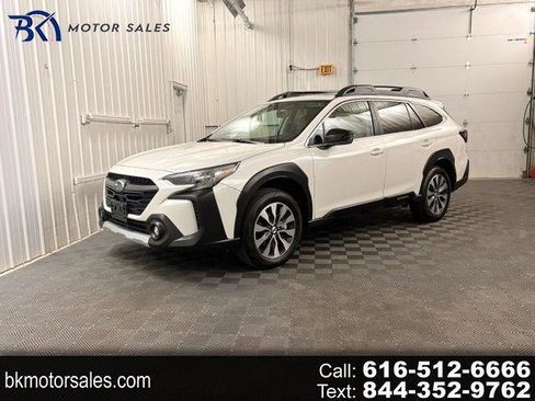 Used 2024 Subaru Outback Limited AWD/4WD image 1