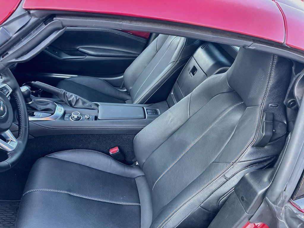 Used 2025 MAZDA MX-5 Miata RF Grand Touring w/ Weather Package RWD image 19