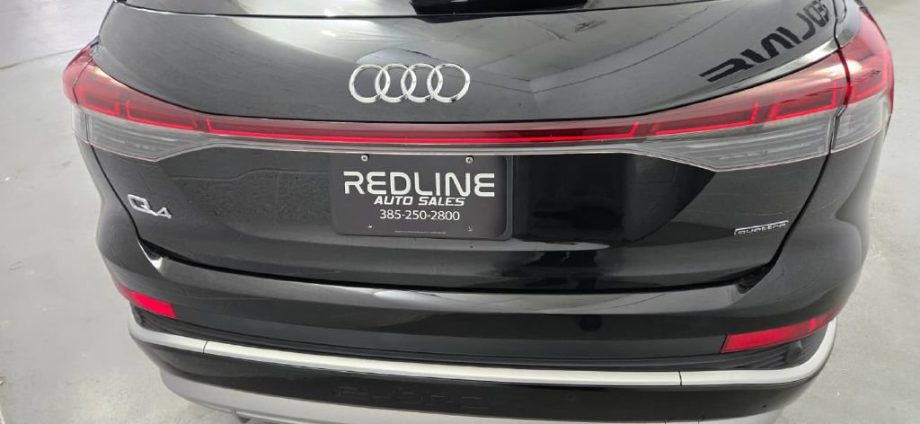 Used 2023 Audi Q4 e-tron Prestige AWD/4WD image 5