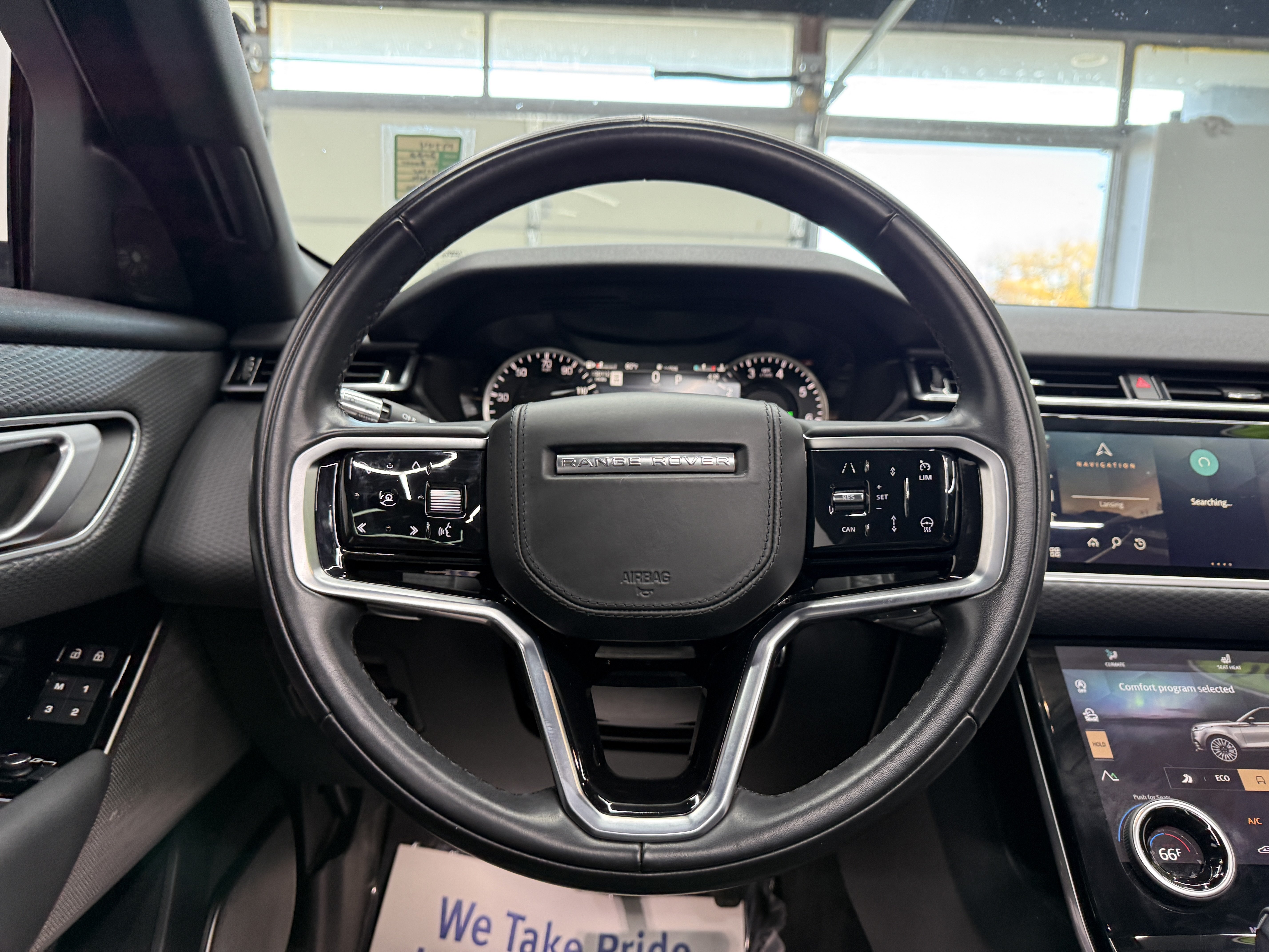 Used 2022 Land Rover Range Rover Velar S AWD/4WD image 13