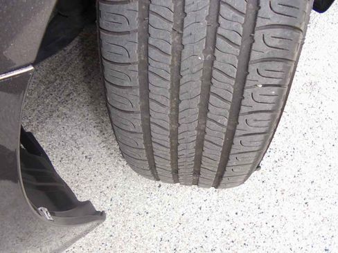 Used 2020 Toyota Sienna LE image 5