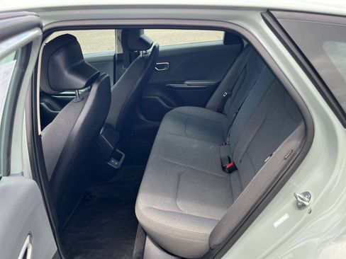 Used 2025 Kia K4 FWD image 20
