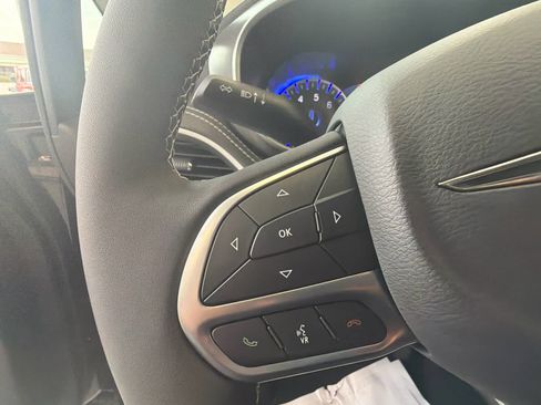 New 2026 Chrysler Pacifica Select image 50