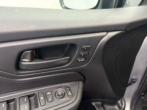 Used 2025 Honda Odyssey EX-L image 12