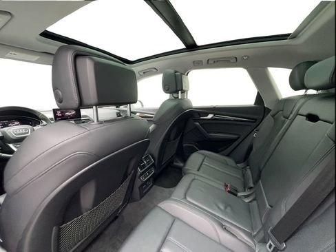 Used 2019 Audi Q5 Prestige w/ Prestige Package AWD/4WD image 23