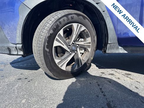 Used 2025 Subaru Crosstrek 2.0i Premium image 28