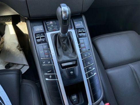 Used 2017 Porsche Macan S AWD/4WD image 15