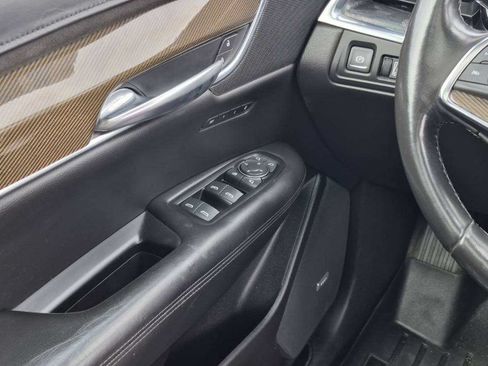 Used 2019 Cadillac XT5 Platinum AWD/4WD image 8