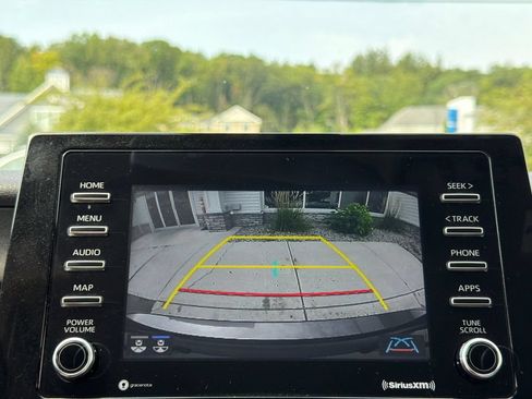 Used 2021 Toyota Camry SE w/ Cold Weather Package AWD/4WD image 22