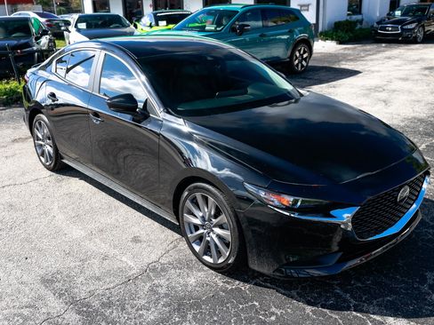 Used 2021 MAZDA MAZDA3 s image 20